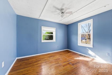 105 Smith Graveyard Road Asheville NC 28806