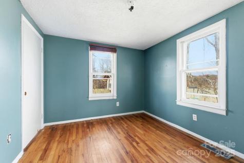 105 Smith Graveyard Road Asheville NC 28806