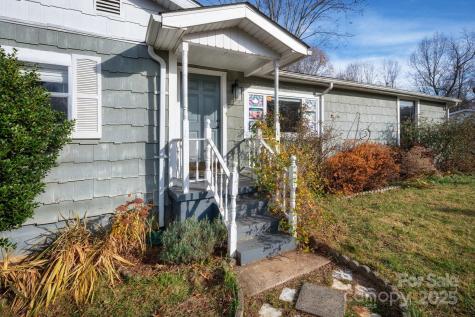 105 Smith Graveyard Road Asheville NC 28806