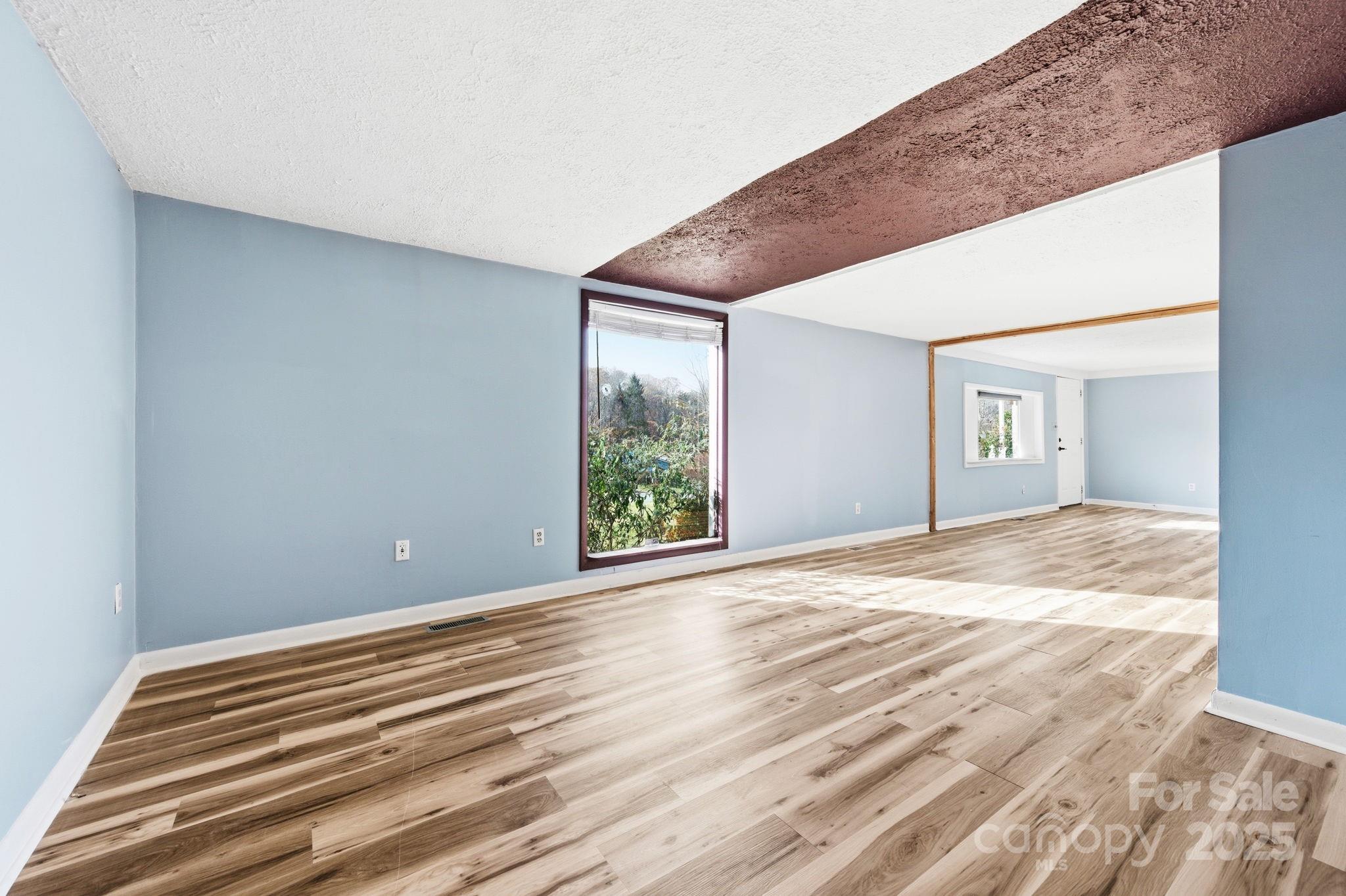 105 Smith Graveyard Road Asheville NC 28806