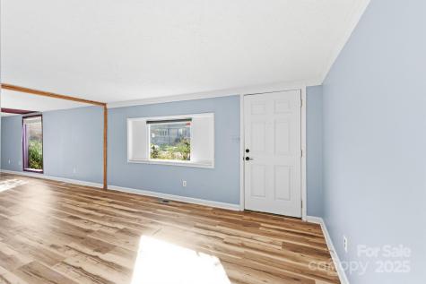 105 Smith Graveyard Road Asheville NC 28806