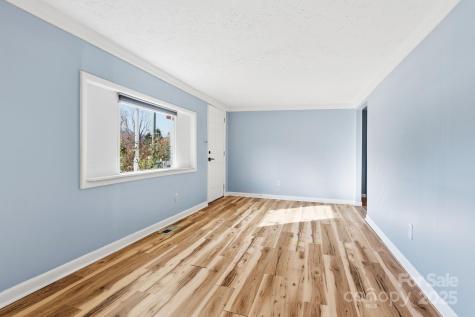 105 Smith Graveyard Road Asheville NC 28806