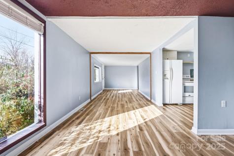 105 Smith Graveyard Road Asheville NC 28806