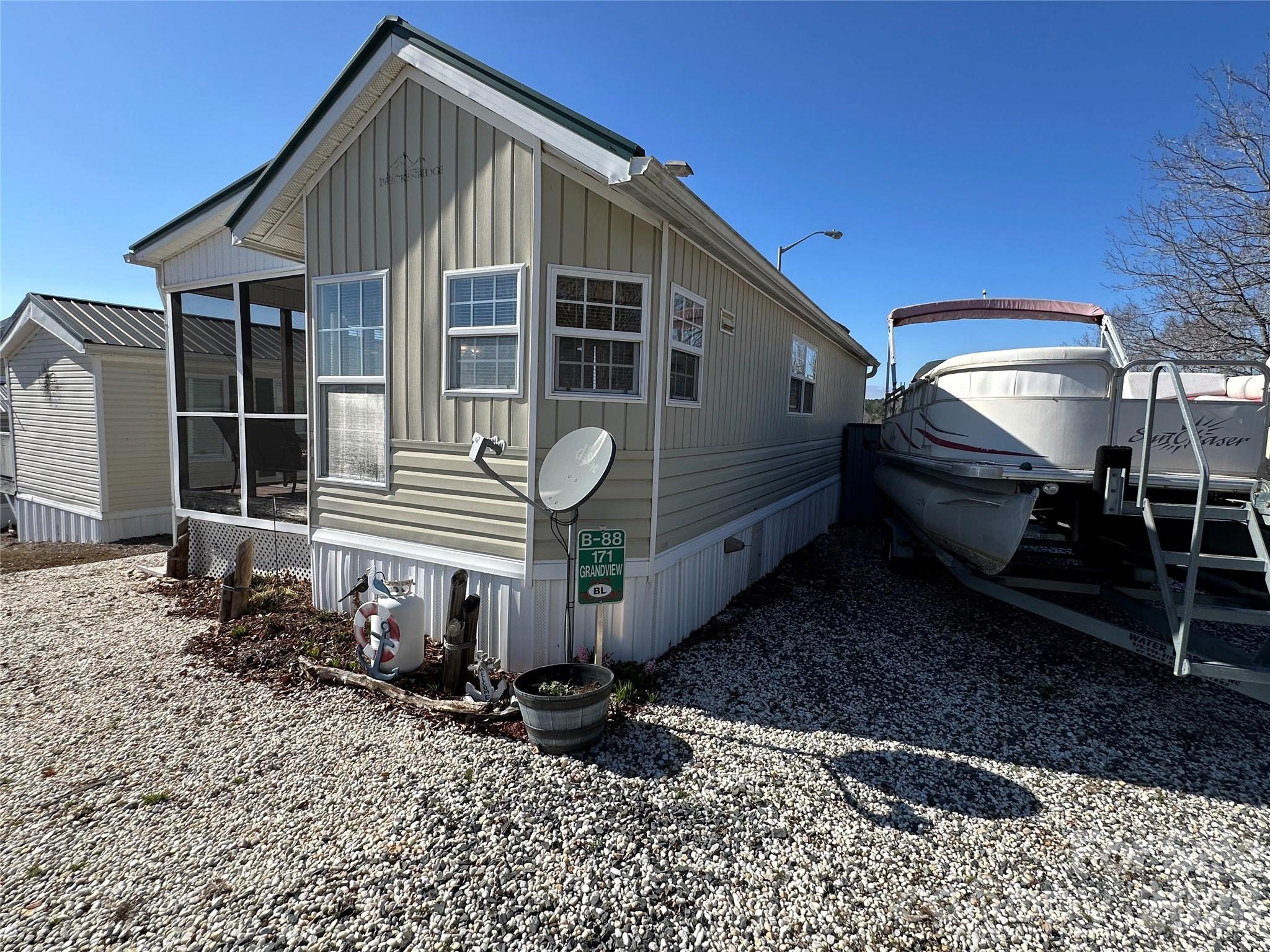 171 Grand View Drive New London NC 28127