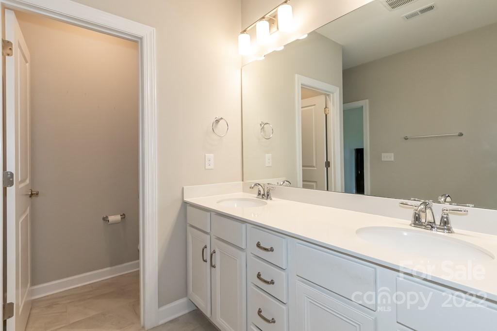 14516 Batteliere Drive Charlotte NC 28278