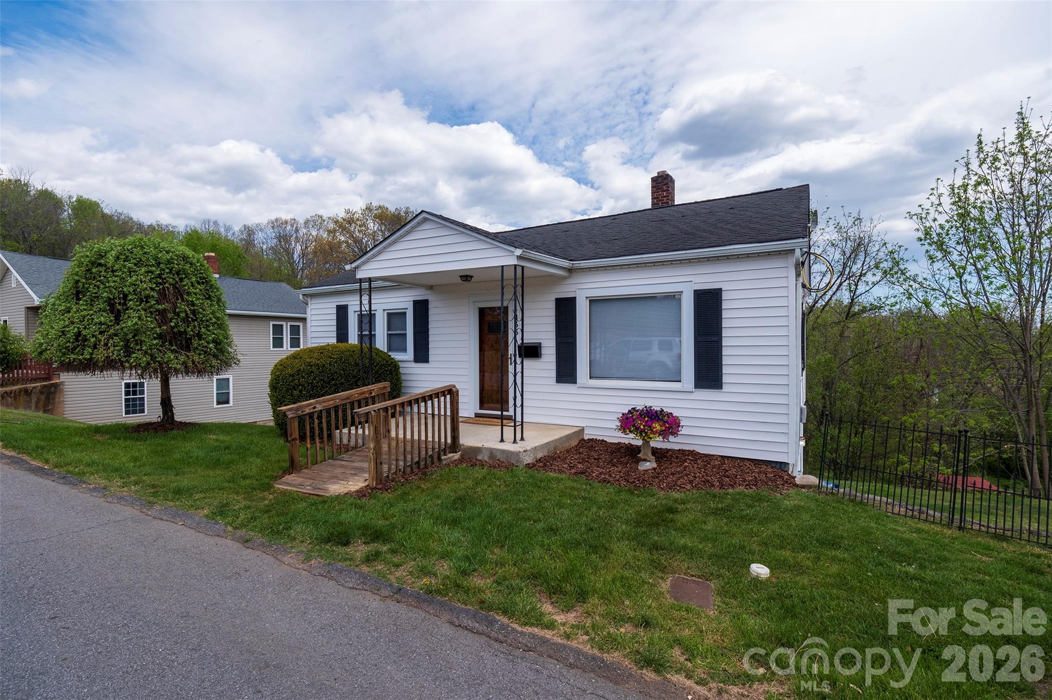 166 Spruce Street Canton NC 28716