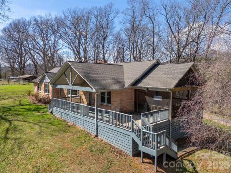 53 Dewees Drive Sylva NC 28779