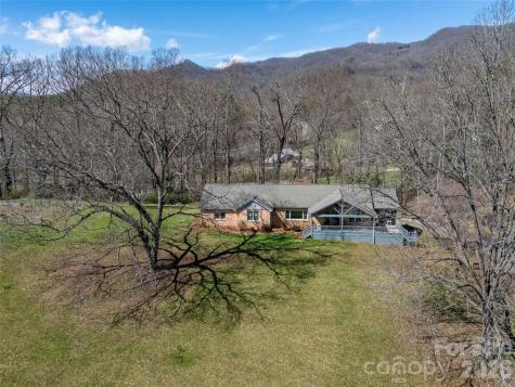 53 Dewees Drive Sylva NC 28779
