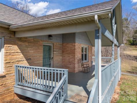 53 Dewees Drive Sylva NC 28779