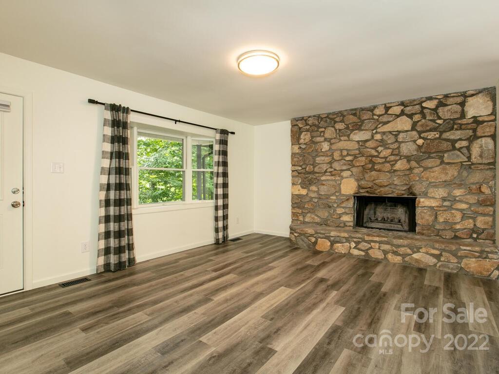 149 Cane Crest Circle Fairview NC 28730