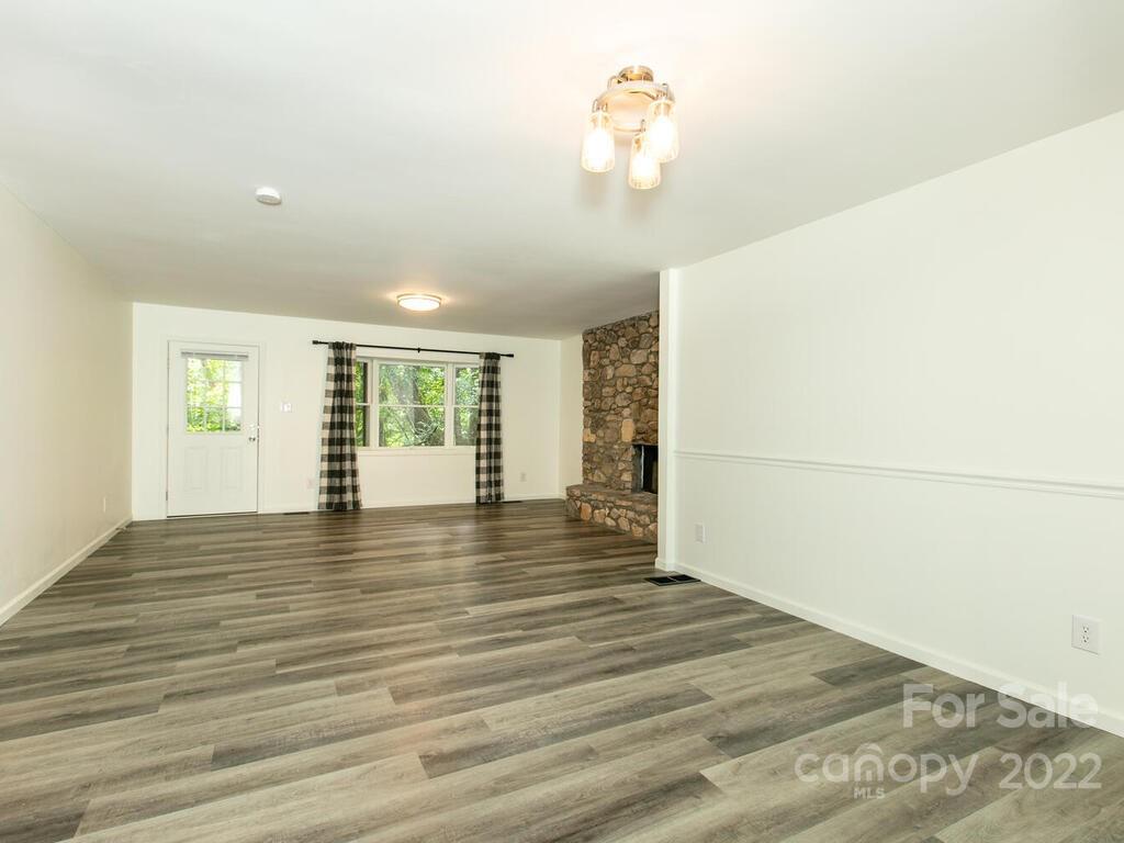 149 Cane Crest Circle Fairview NC 28730