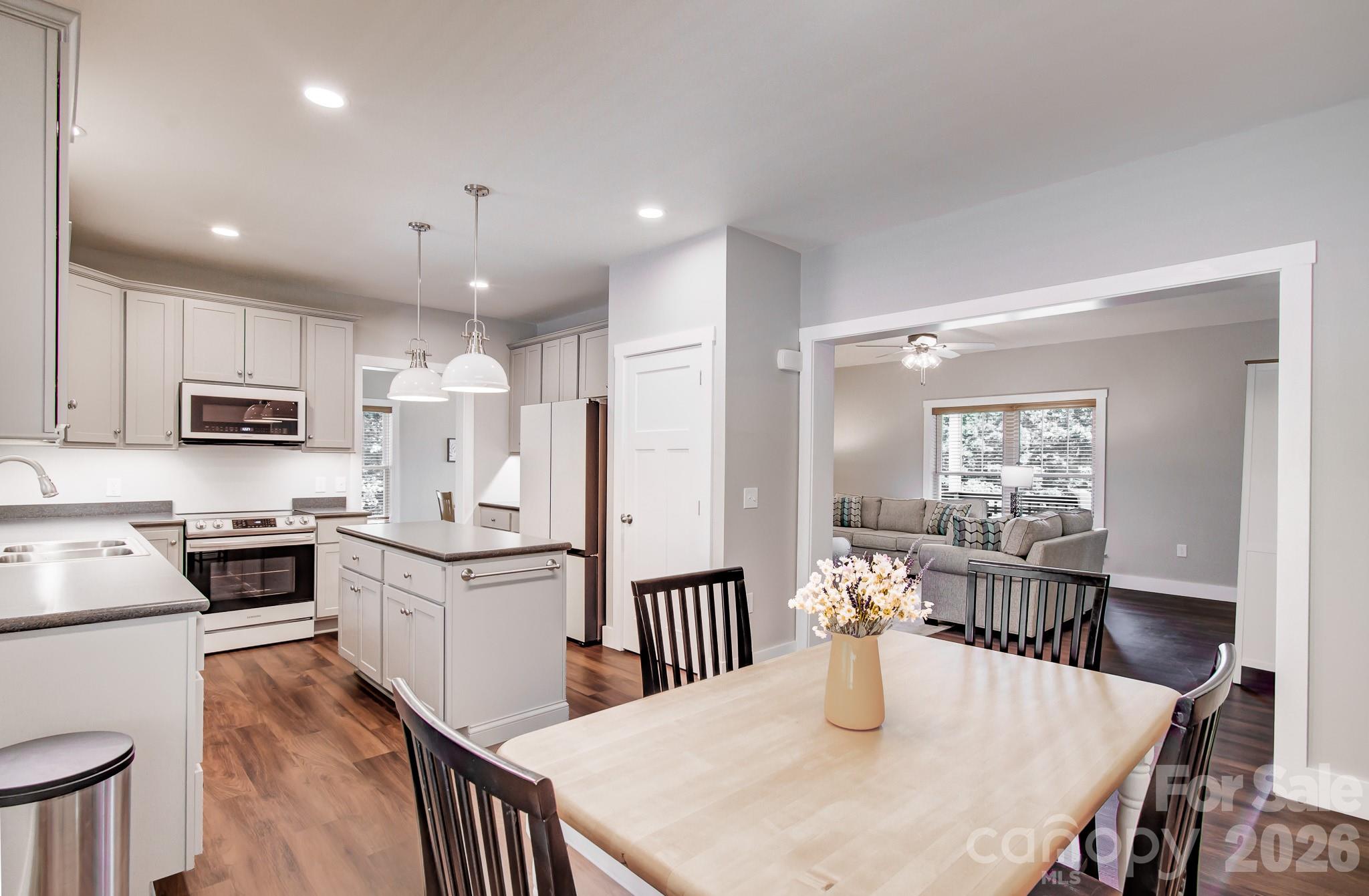 182 Ellerslie Acre Hendersonville NC 28739