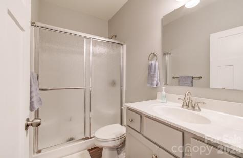 182 Ellerslie Acre Hendersonville NC 28739