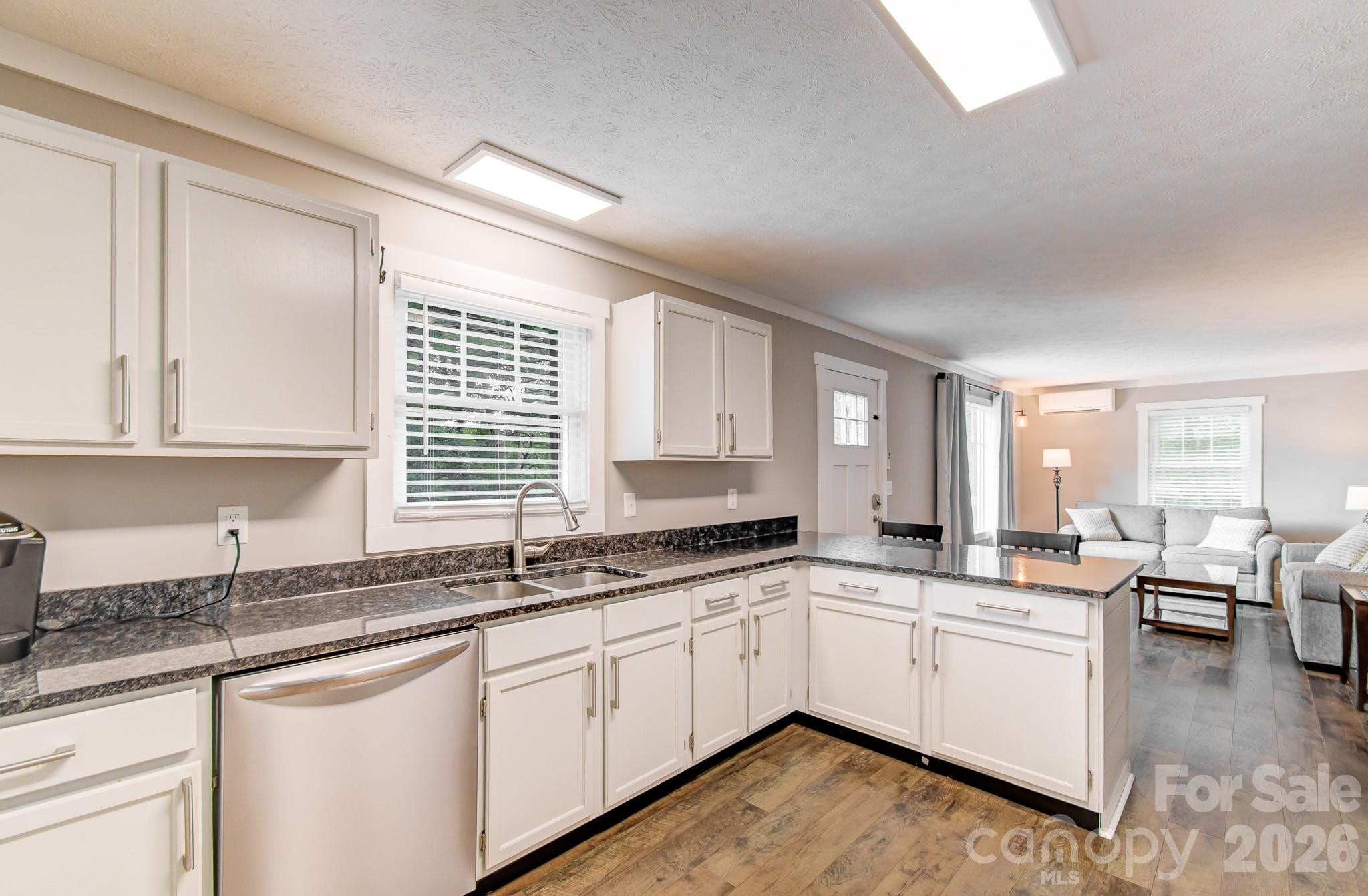 182 Ellerslie Acre Hendersonville NC 28739