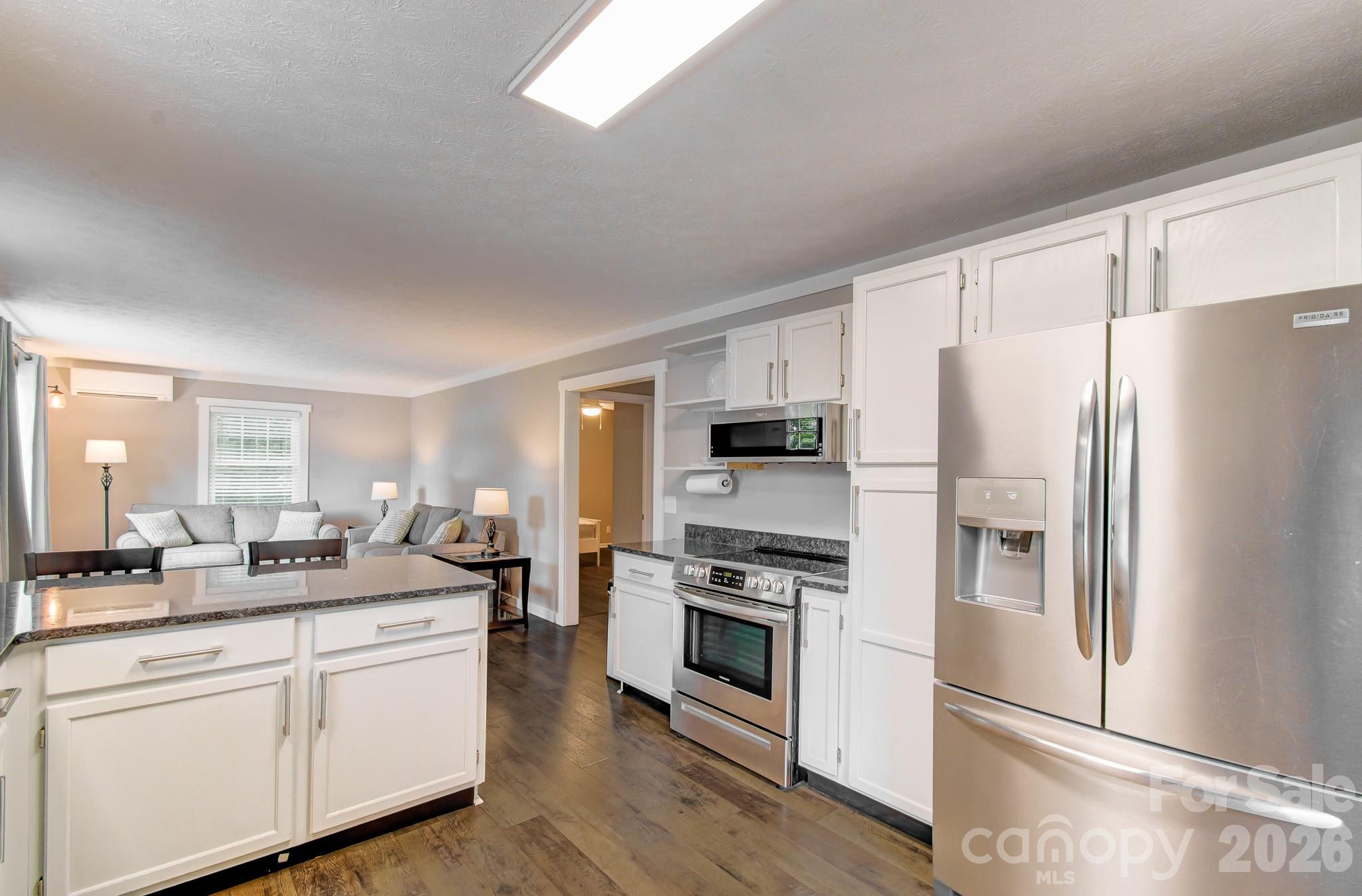 182 Ellerslie Acre Hendersonville NC 28739