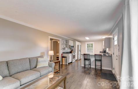 182 Ellerslie Acre Hendersonville NC 28739