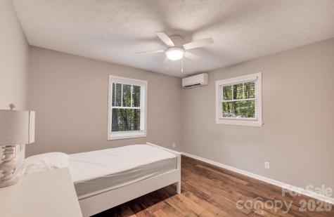 182 Ellerslie Acre Hendersonville NC 28739