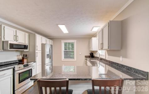 182 Ellerslie Acre Hendersonville NC 28739