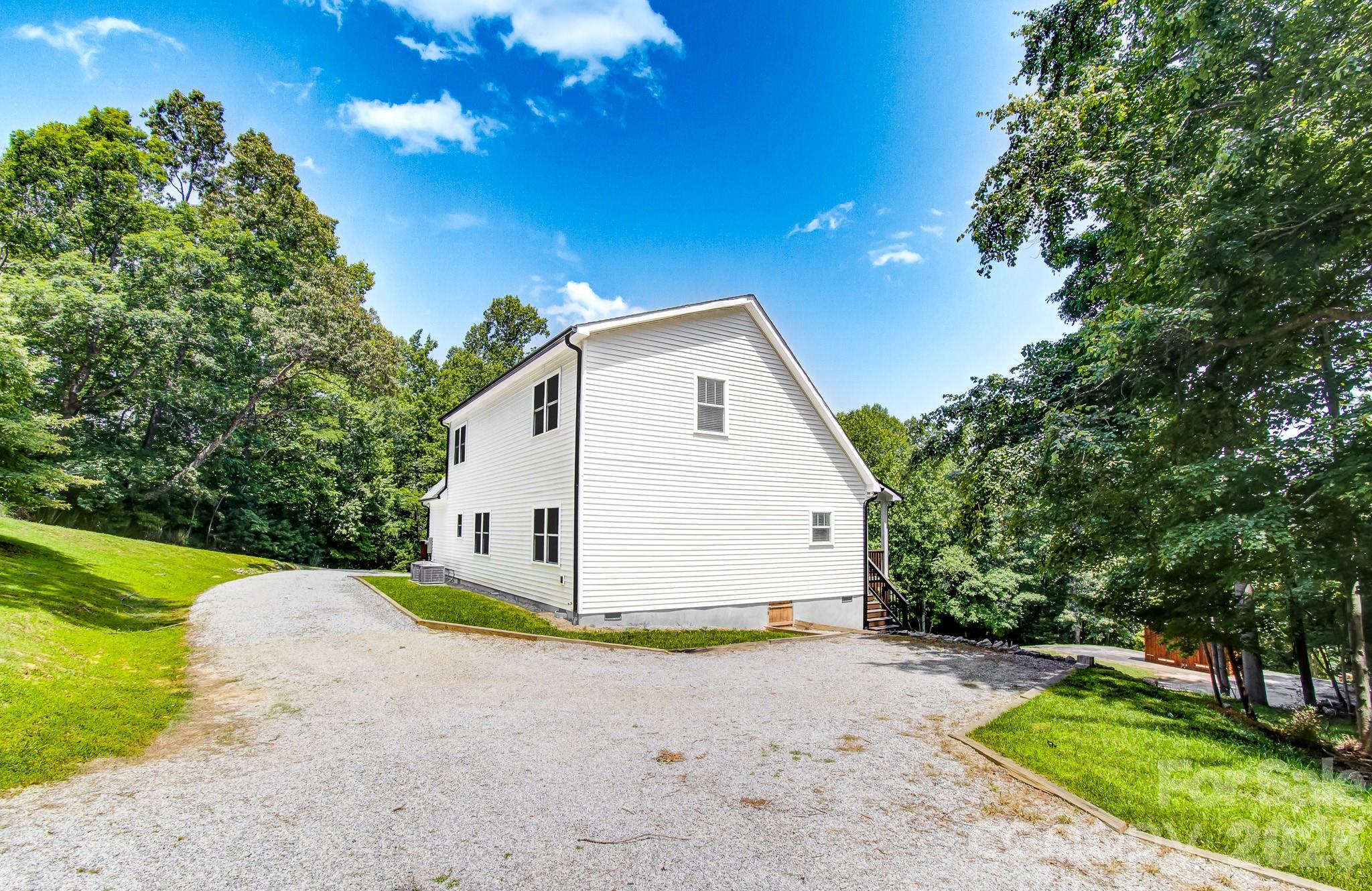 182 Ellerslie Acre Hendersonville NC 28739