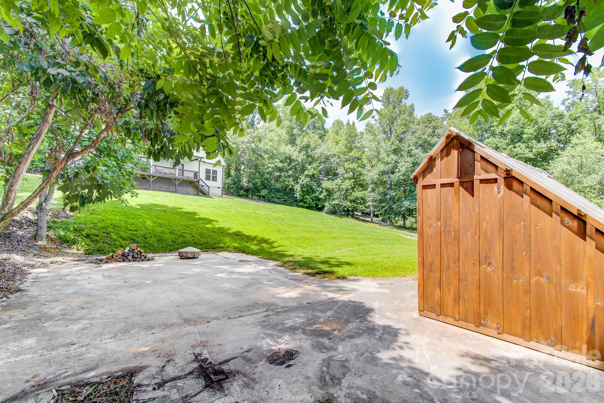 182 Ellerslie Acre Hendersonville NC 28739