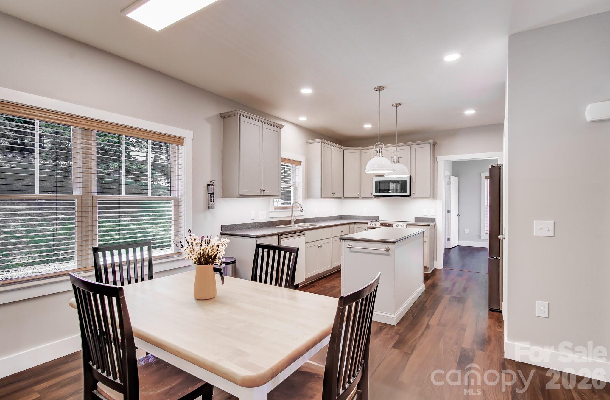 182 Ellerslie Acre Hendersonville NC 28739