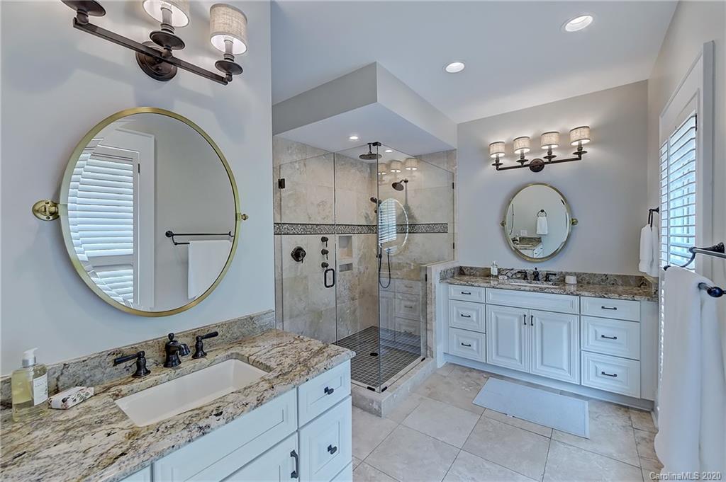 1218 Wareham Court Charlotte NC 28207