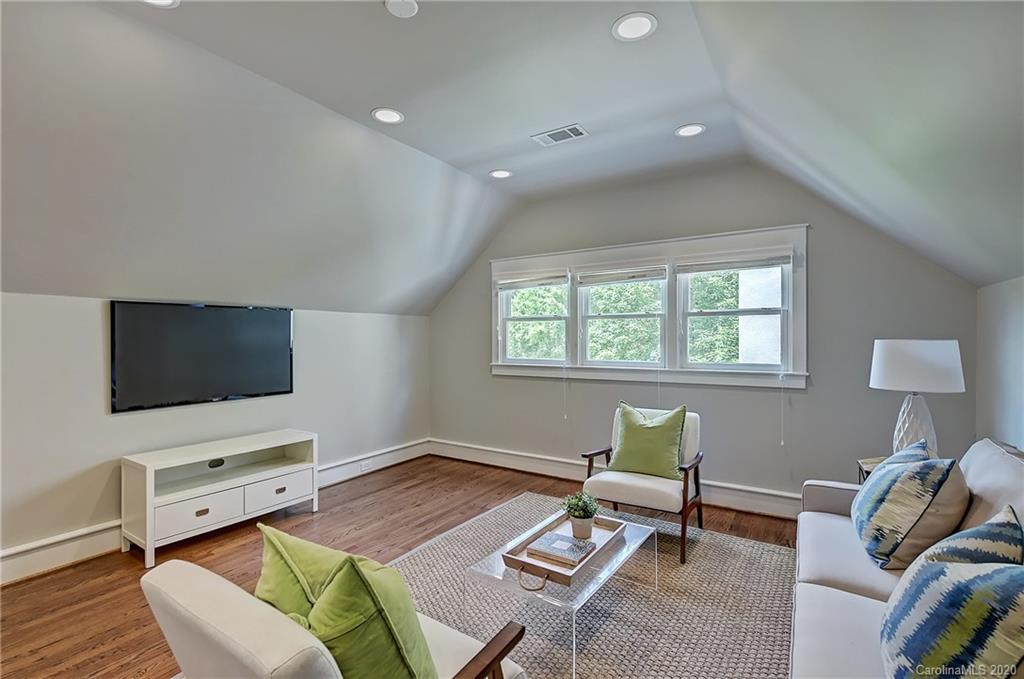 1218 Wareham Court Charlotte NC 28207