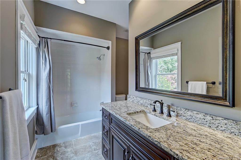 1218 Wareham Court Charlotte NC 28207