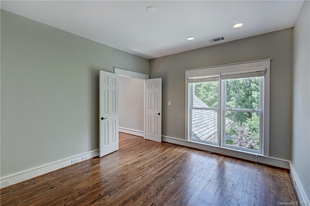 1218 Wareham Court Charlotte NC 28207