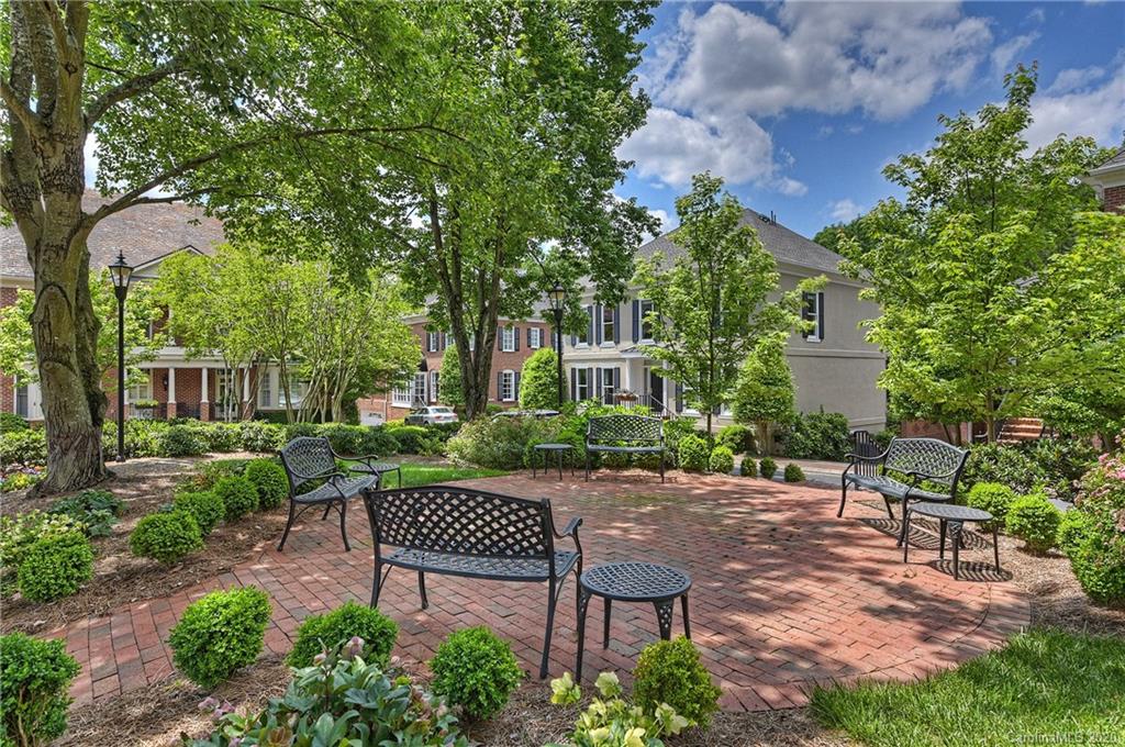 1218 Wareham Court Charlotte NC 28207