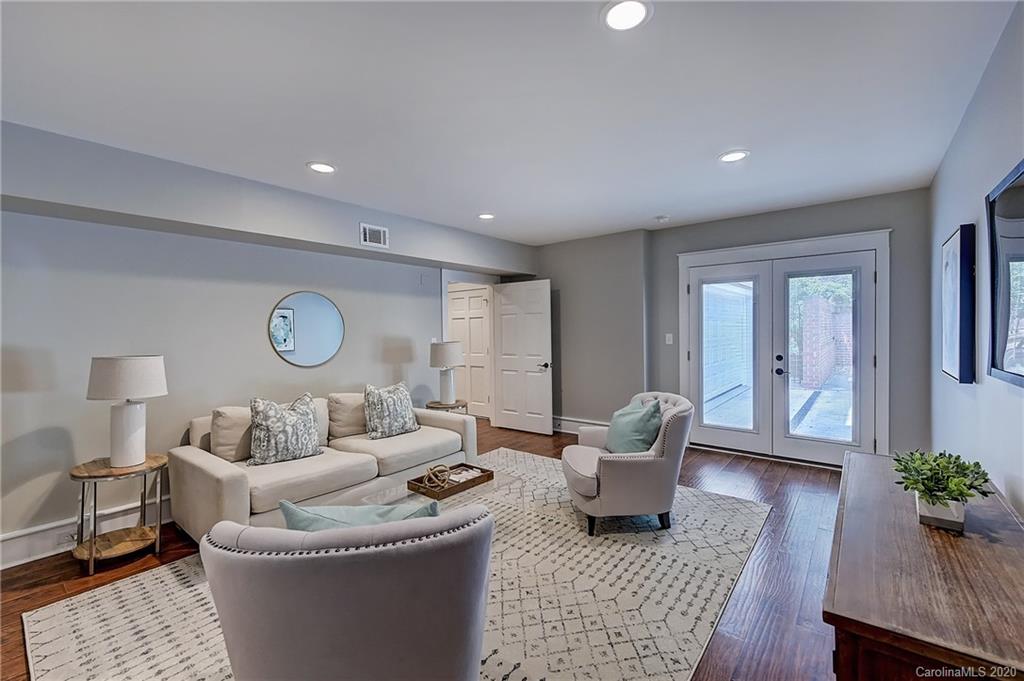 1218 Wareham Court Charlotte NC 28207