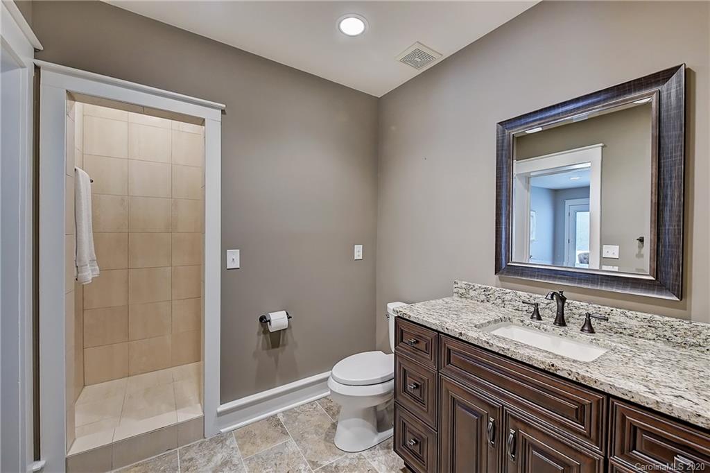 1218 Wareham Court Charlotte NC 28207