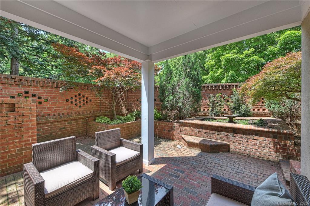 1218 Wareham Court Charlotte NC 28207
