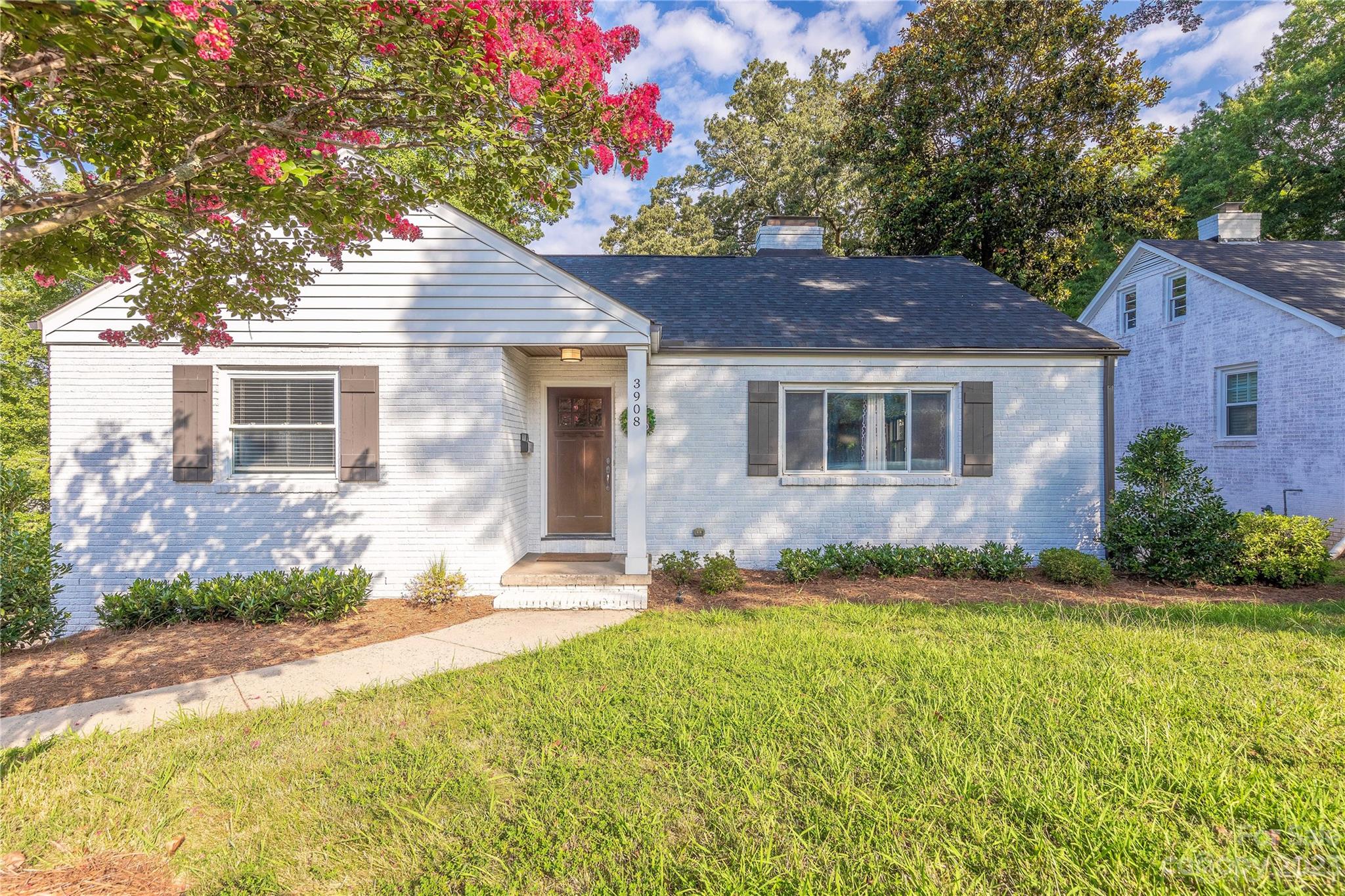 3908 Selwyn Avenue Charlotte NC 28209