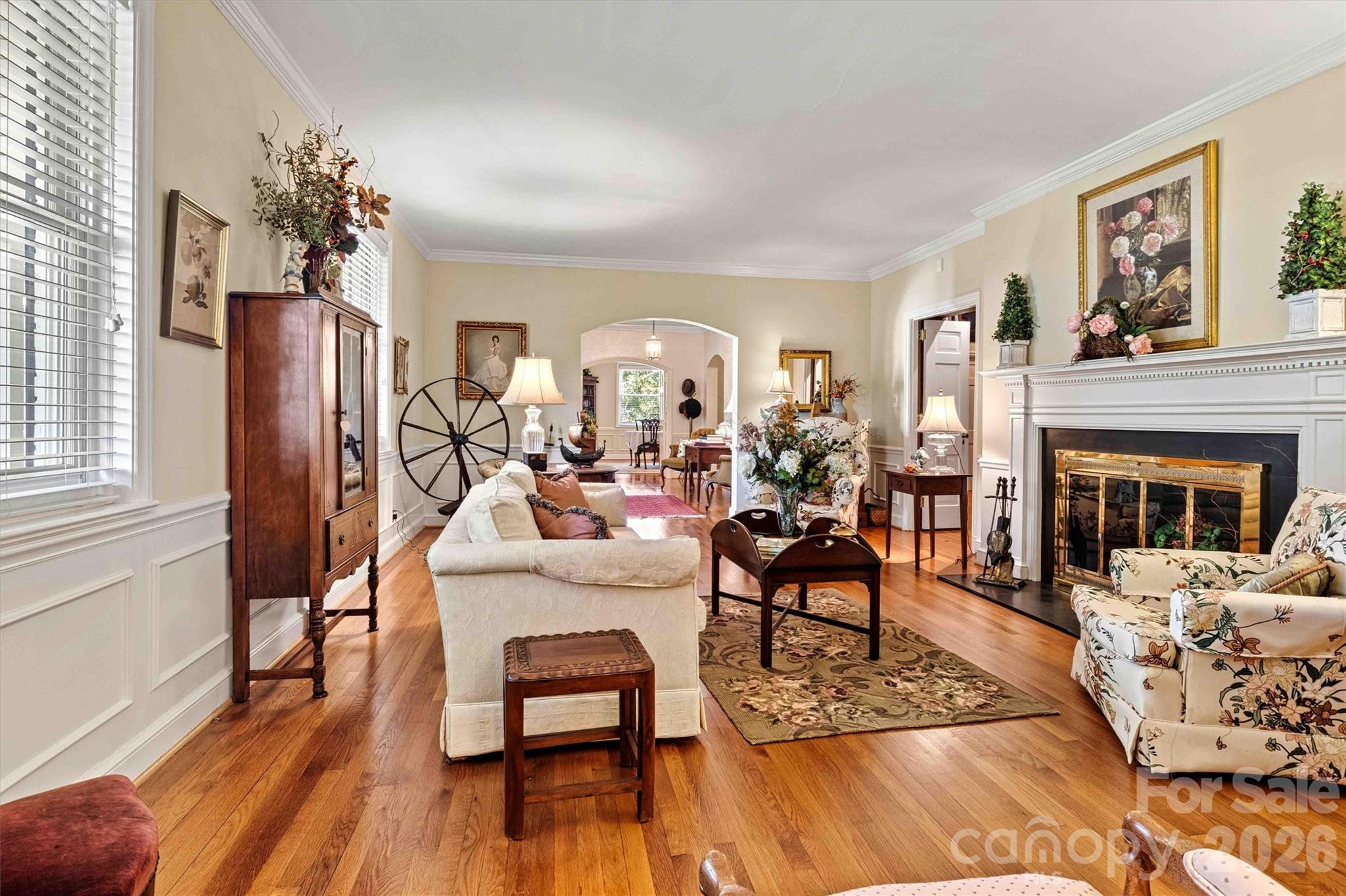 842 North Center Street Hickory NC 28601