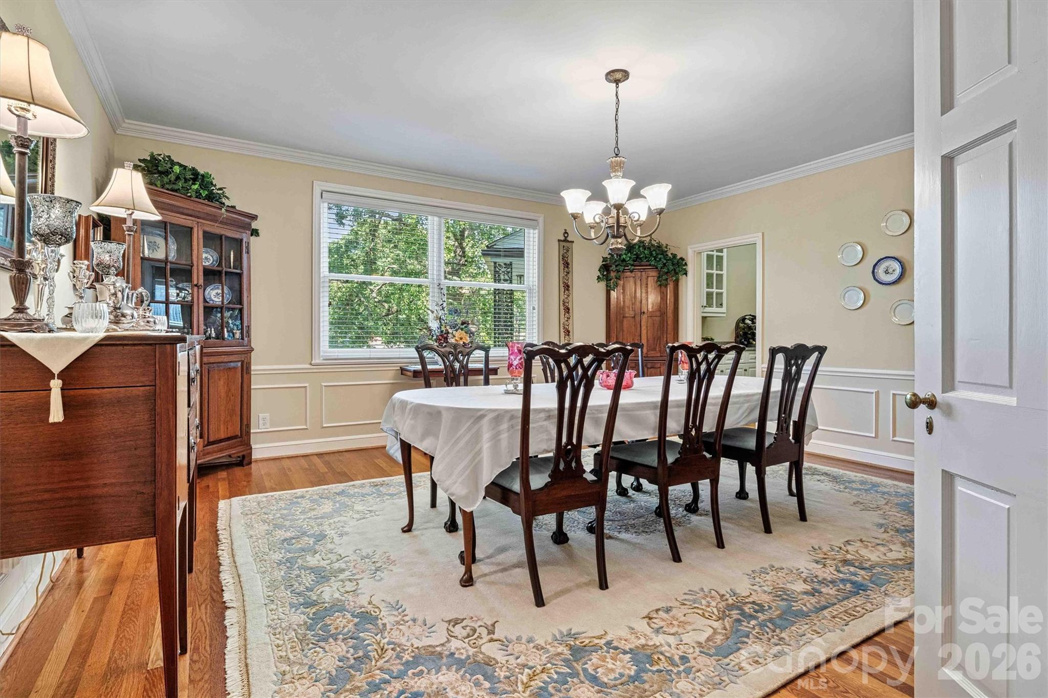 842 North Center Street Hickory NC 28601