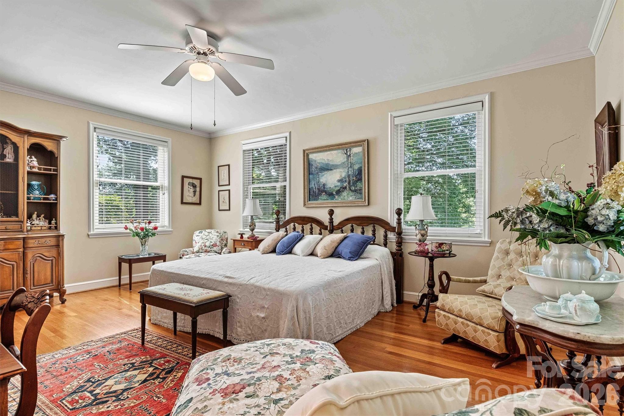 842 North Center Street Hickory NC 28601
