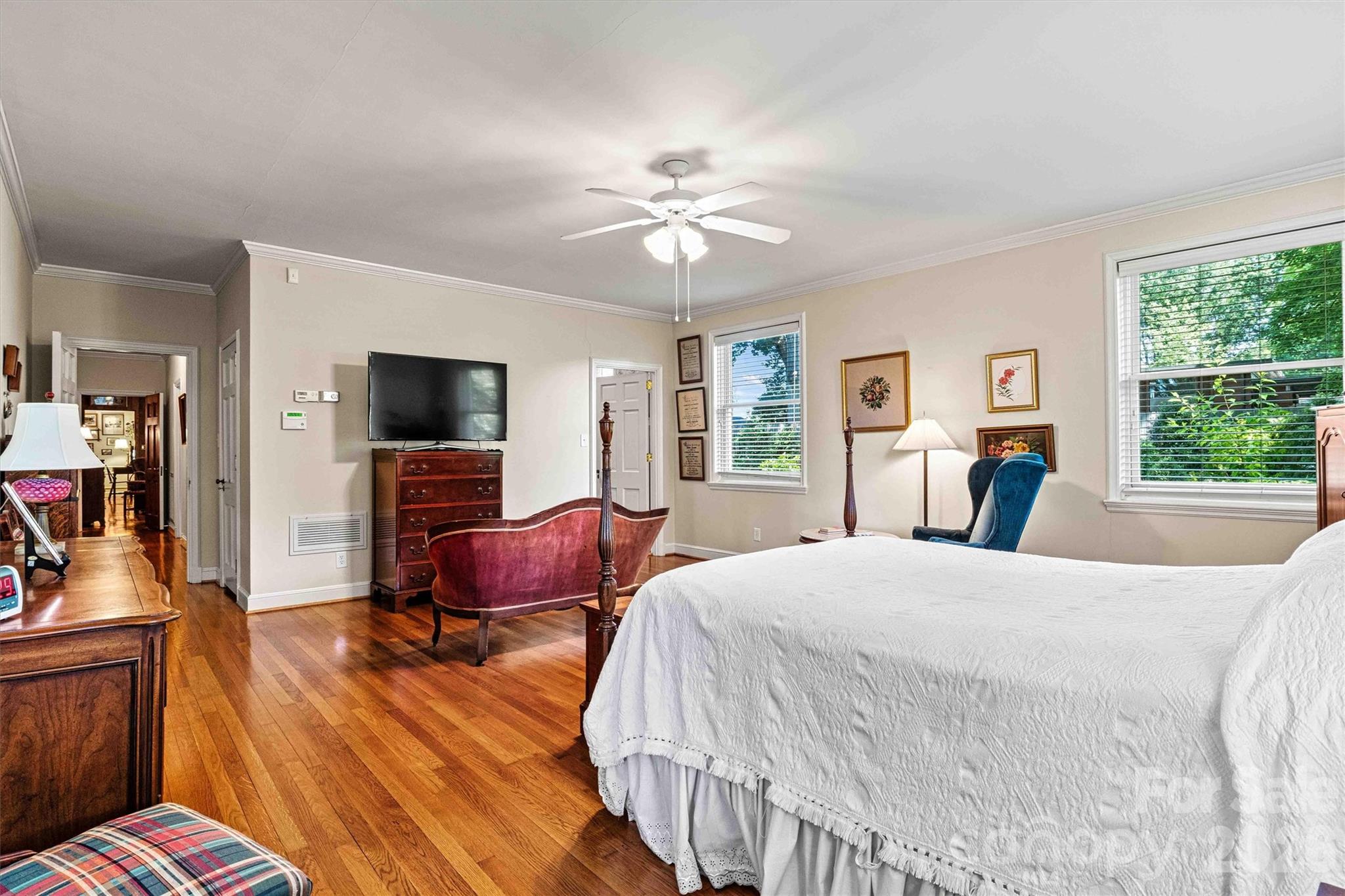842 North Center Street Hickory NC 28601
