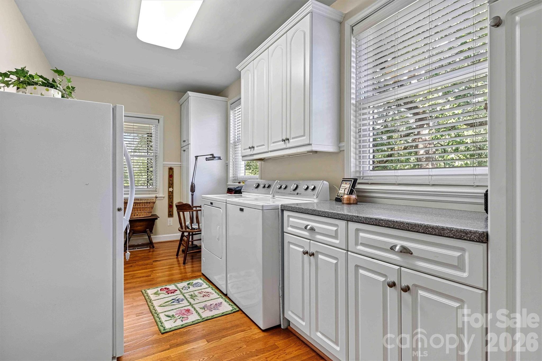 842 North Center Street Hickory NC 28601