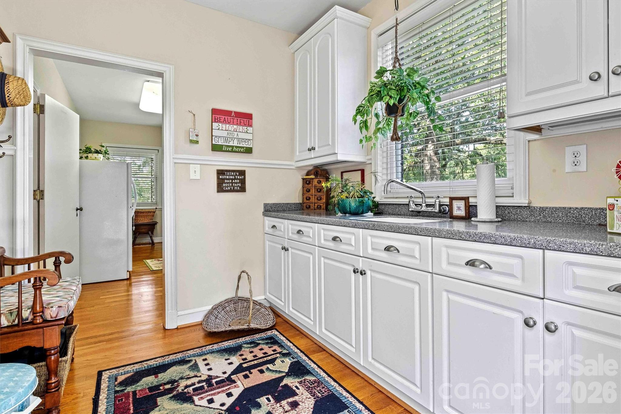 842 North Center Street Hickory NC 28601