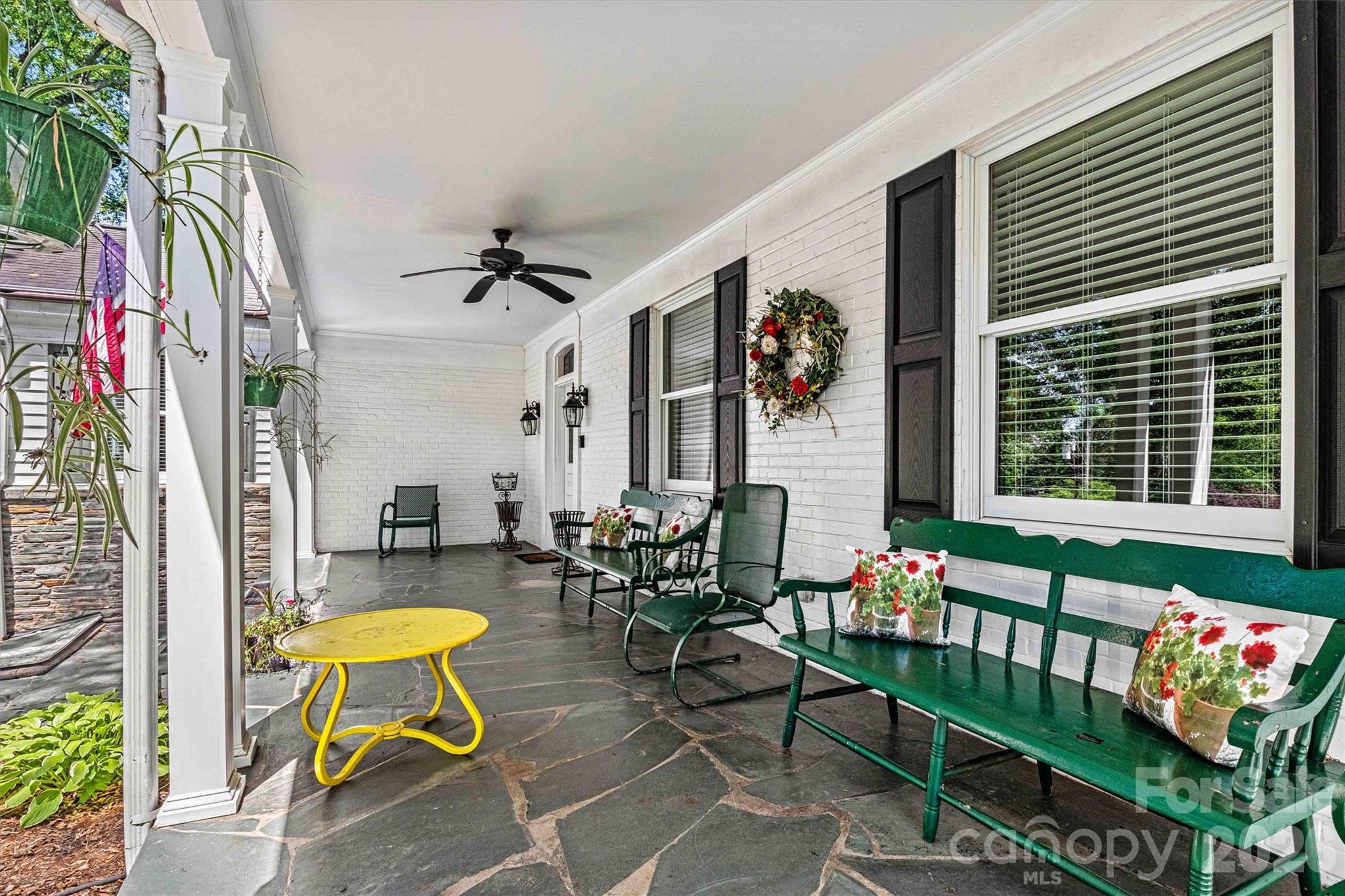 842 North Center Street Hickory NC 28601