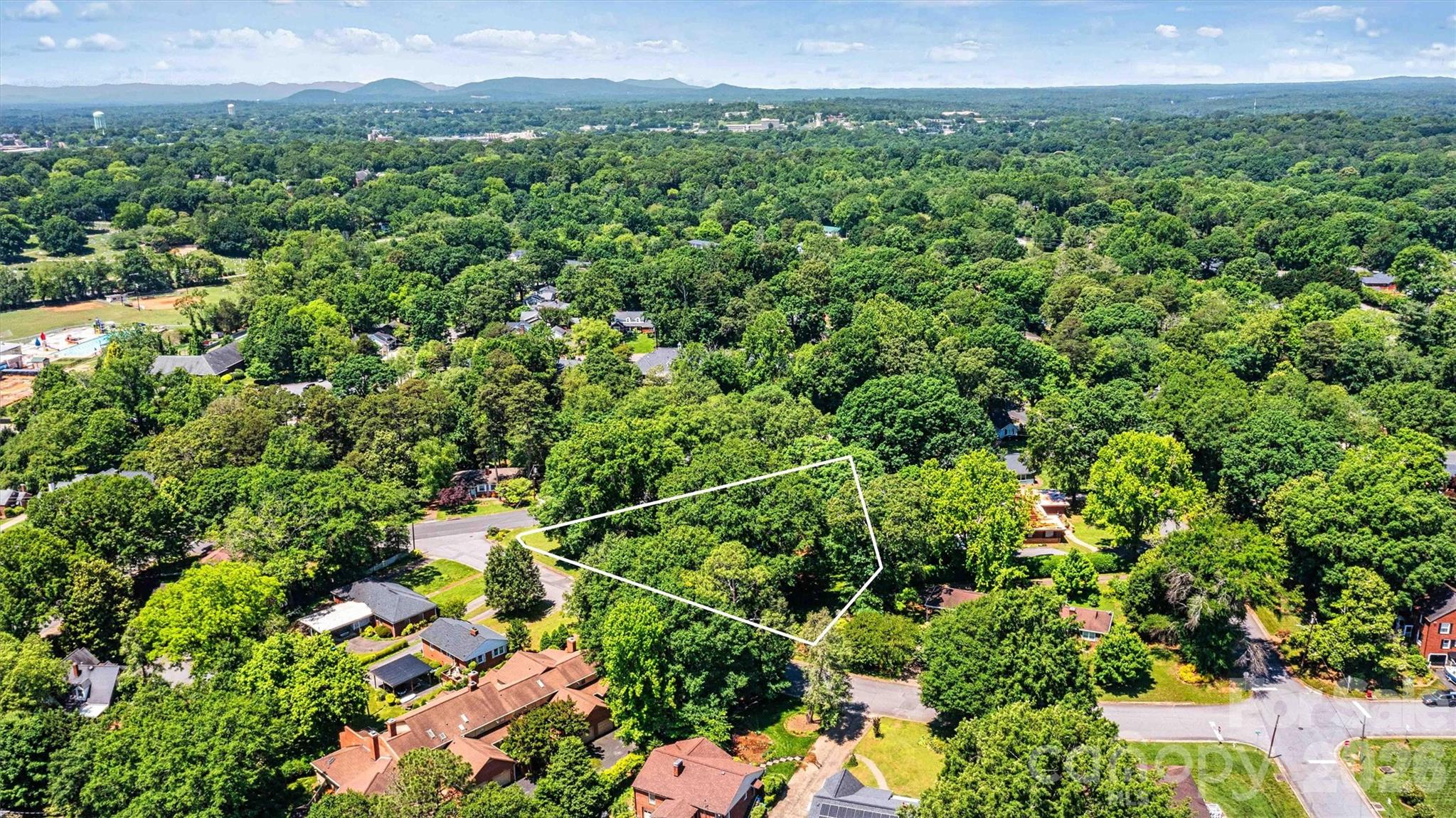 842 North Center Street Hickory NC 28601