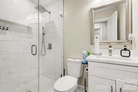 3816 Freedom Drive Charlotte NC 28208