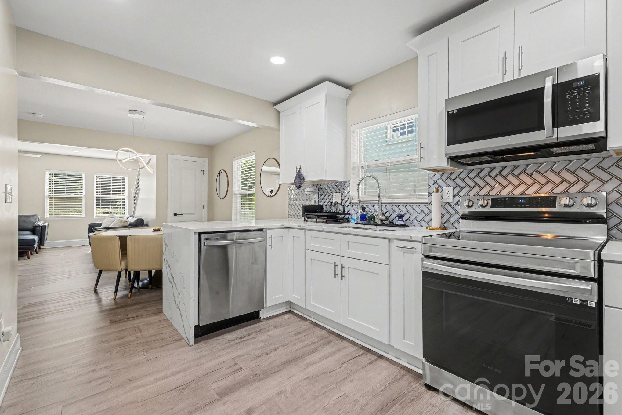 3816 Freedom Drive Charlotte NC 28208