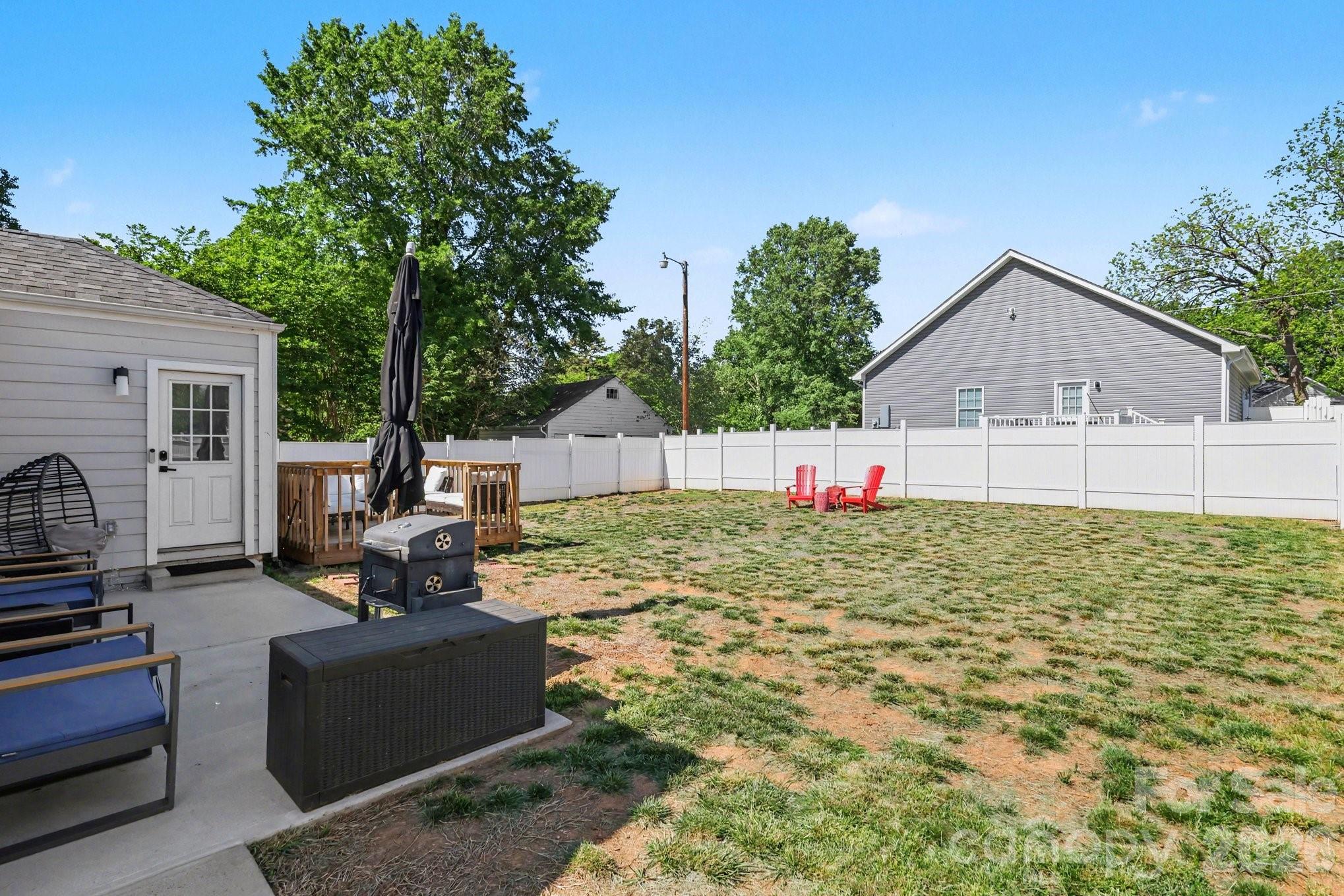 3816 Freedom Drive Charlotte NC 28208
