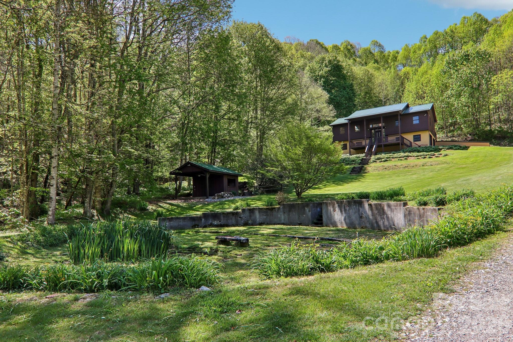 129 Cash Phillips Drive Mars Hill NC 28754