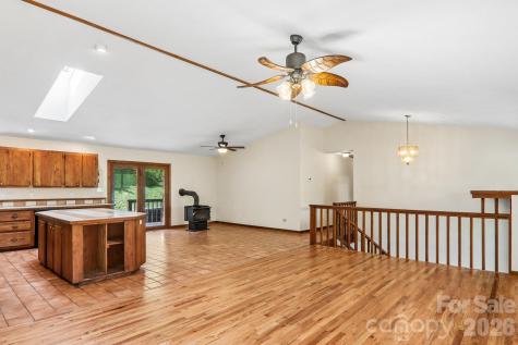 129 Cash Phillips Drive Mars Hill NC 28754