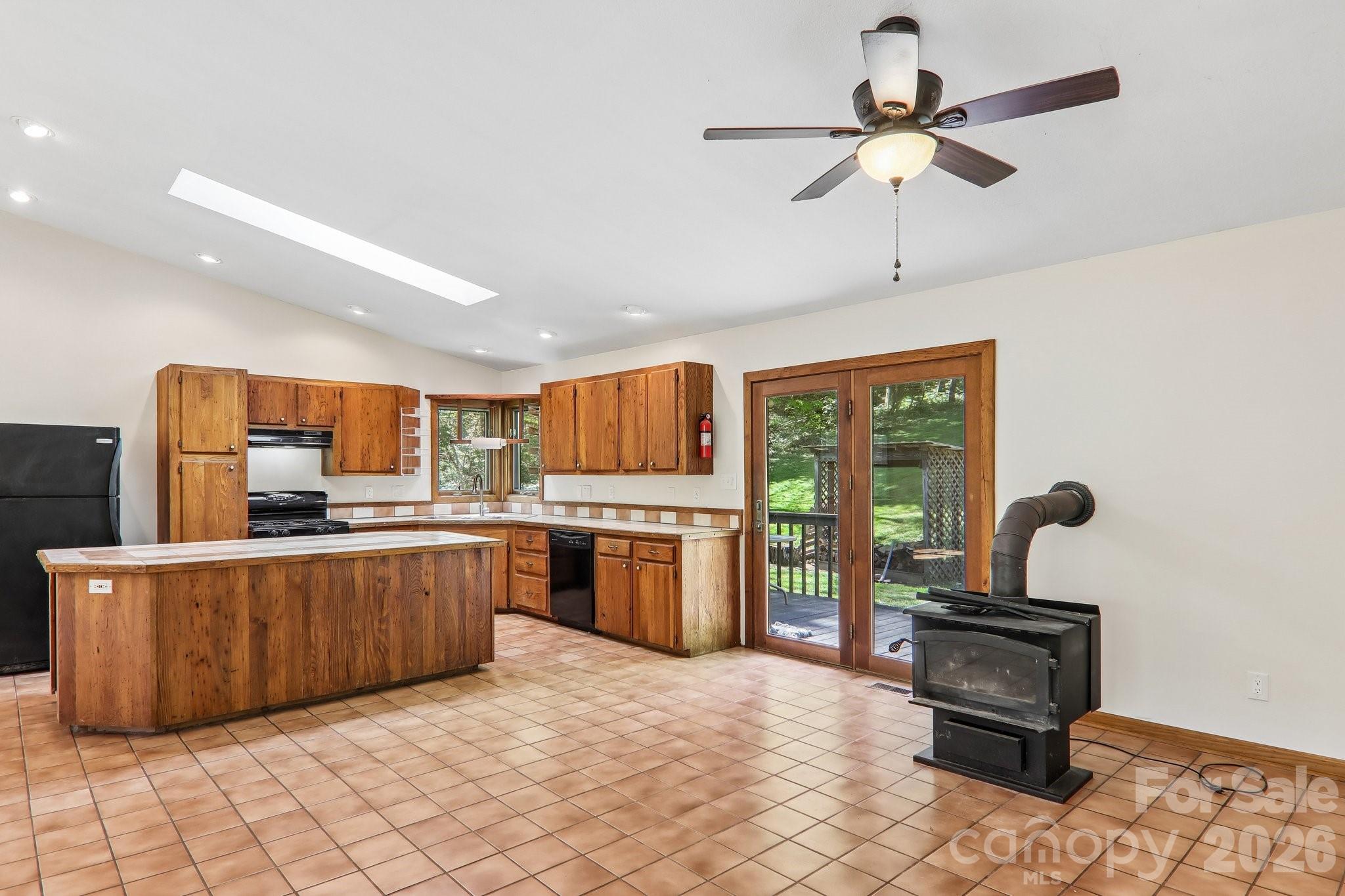 129 Cash Phillips Drive Mars Hill NC 28754