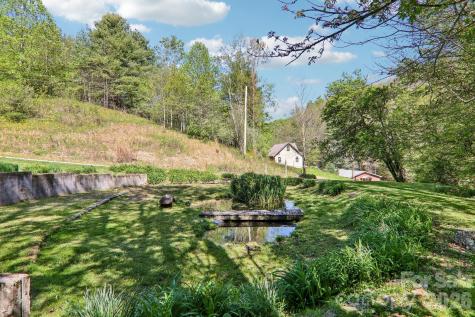 129 Cash Phillips Drive Mars Hill NC 28754