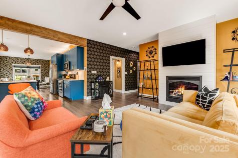 65 Malvern Walk Asheville NC 28806